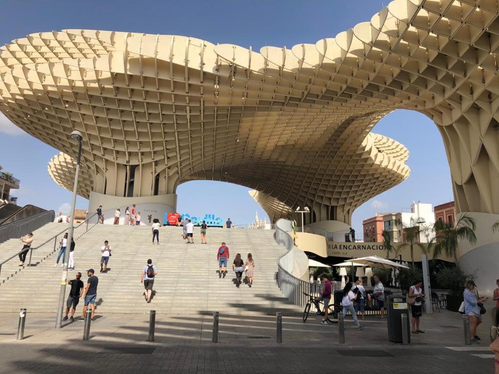 Apartamento Duenas Seville Luaran gambar